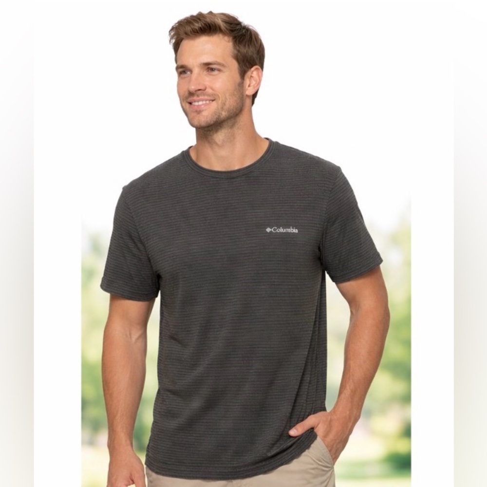 Columbia Dark Heathered Gray/Black Stripes Hiking/Fishing Short Sleeve T-shirt